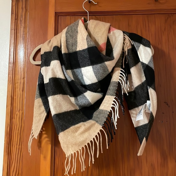 Authentic Burberry Cashmere Scarf - Picture 1 of 6